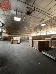 Louer Commerce 1100 m2 Muret