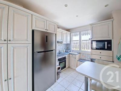 For sale Feyzin 5 rooms 90 m2 Rhone (69320) photo 3