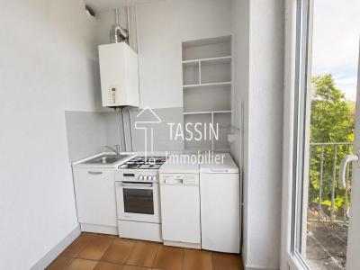 For sale Ecully 3 rooms 60 m2 Rhone (69130) photo 2