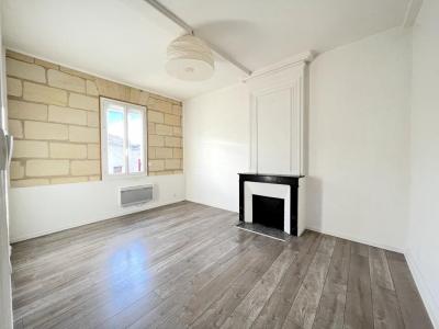 For rent Bourg 3 rooms 72 m2 Gironde (33710) photo 0