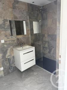 For sale Vienne 2 rooms 56 m2 Isere (38200) photo 3