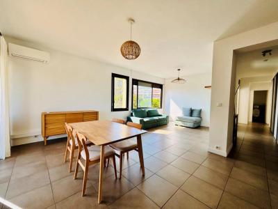 Louer Appartement 83 m2 Nice