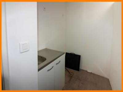 For sale CENTRE VILLE 5 rooms 60 m2 Ain (01120) photo 4