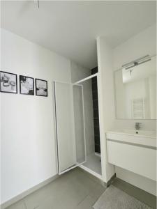 For sale Saint-jean-de-vedas 2 rooms 41 m2 Herault (34430) photo 3