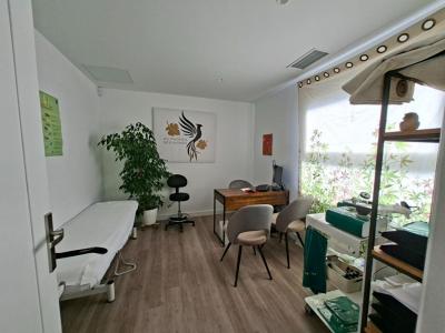 Acheter Immeuble Saint-estephe 299000 euros