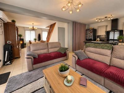 For sale Moncheaux 5 rooms 114 m2 Nord (59283) photo 2