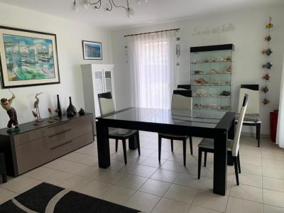 For sale Medis 4 rooms 150 m2 Charente maritime (17600) photo 1