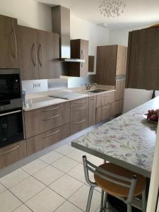 For sale Medis 4 rooms 150 m2 Charente maritime (17600) photo 3