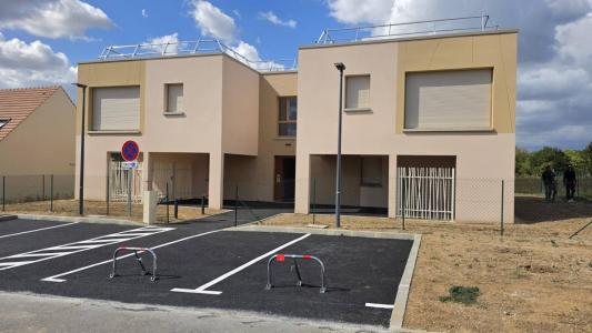 For rent Bennecourt 3 rooms 71 m2 Yvelines (78270) photo 0