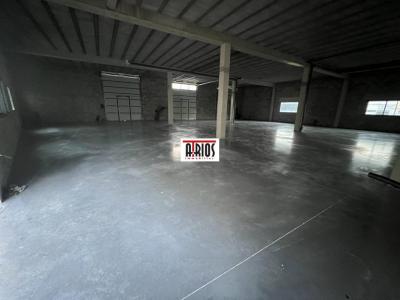 Louer Commerce Hyeres Var