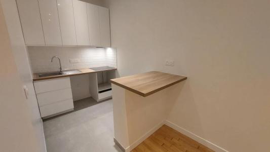 For rent Paris-8eme-arrondissement 1 room 27 m2 Paris (75008) photo 3
