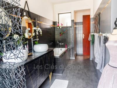For sale Valette-du-var 8 rooms 205 m2 Var (83160) photo 2