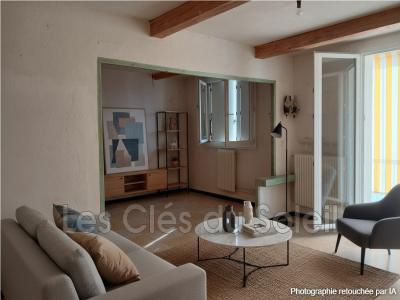 For sale Toulon 4 rooms 70 m2 Var (83100) photo 2