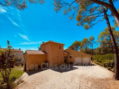 For sale Gareoult 5 rooms 104 m2 Var (83136) photo 0
