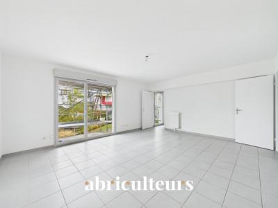 For sale Saint-herblain 4 rooms 78 m2 Loire atlantique (44800) photo 2