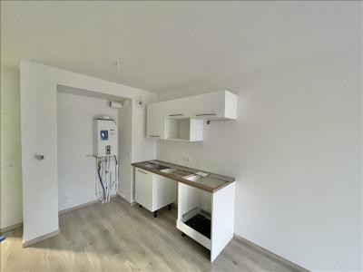 For rent Amiens 2 rooms 39 m2 Somme (80000) photo 2