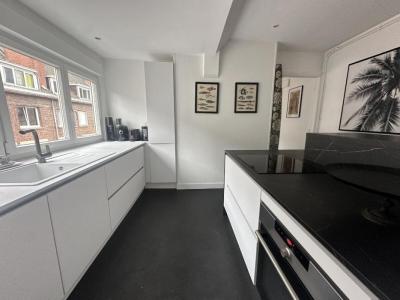 For sale Valenciennes 5 rooms 97 m2 Nord (59300) photo 2