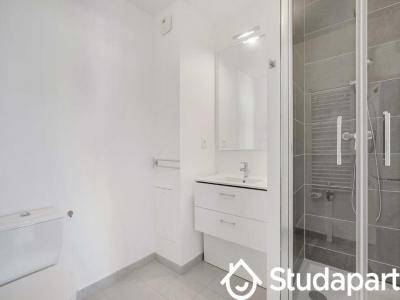 For rent Puteaux 2 rooms 48 m2 Hauts de Seine (92800) photo 3
