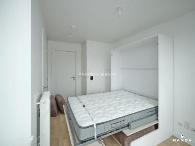 Louer Appartement 20 m2 Courbevoie