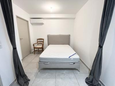For sale CENTRE VILLE RIVE GAUCHE 1 room 36 m2 Gard (30240) photo 3