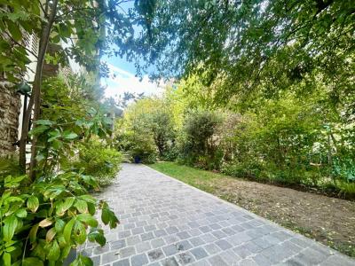 For sale Fontenay-sous-bois 5 rooms 108 m2 Val de Marne (94120) photo 1