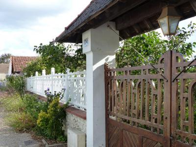 For sale Baule 6 rooms 182 m2 Loiret (45130) photo 2