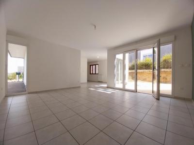For rent Villeneuve-sur-yonne 5 rooms 107 m2 Yonne (89500) photo 0