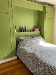 Louer Appartement Paris-18eme-arrondissement 2150 euros