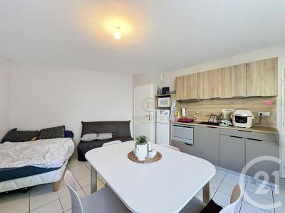 For rent Villeurbanne 1 room 30 m2 Rhone (69100) photo 0