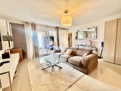 For sale Saint-laurent-du-var 2 rooms 48 m2 Alpes Maritimes (06700) photo 0