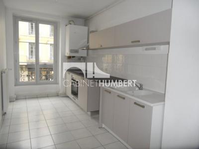 Louer Appartement 47 m2 Saint-etienne