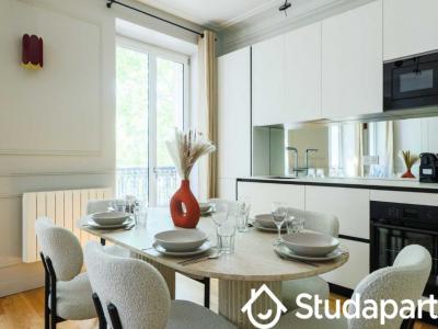 Louer Appartement 87 m2 Paris-11eme-arrondissement
