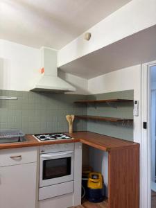For rent Castres 1 room 25 m2 Tarn (81100) photo 2
