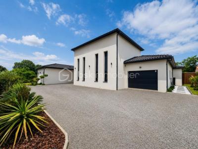 For sale Montauban 5 rooms 166 m2 Tarn et garonne (82000) photo 0