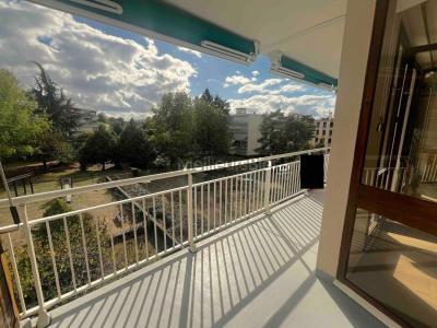 For sale Rambouillet 4 rooms 82 m2 Yvelines (78120) photo 2