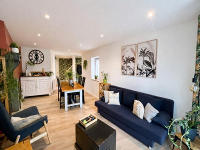 For sale Enval 5 rooms 95 m2 Puy de dome (63530) photo 3