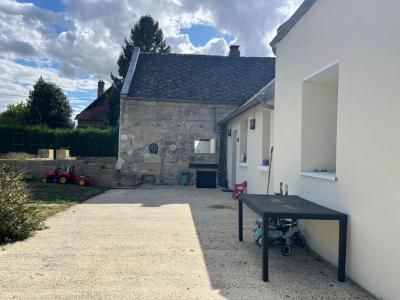 For sale Cuts 5 rooms 142 m2 Oise (60400) photo 2