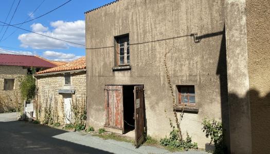 For sale Mauze-sur-le-mignon 2 rooms 80 m2 Deux sevres (79210) photo 0