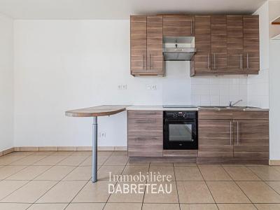 Acheter Appartement 65 m2 Meyzieu
