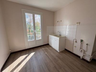 For sale Ile-bouchard 3 rooms 64 m2 Indre et loire (37220) photo 2