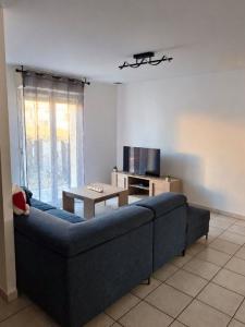 For rent Eyrans 80 m2 Gironde (33390) photo 0