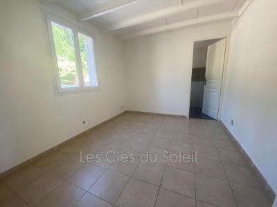 Louer Maison Cuers 1112 euros