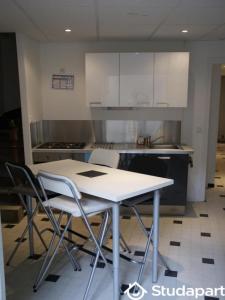 For rent Evreux 1 room 15 m2 Eure (27000) photo 1