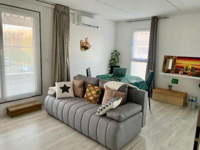 For rent Val-de-reuil 2 rooms 45 m2 Eure (27100) photo 0