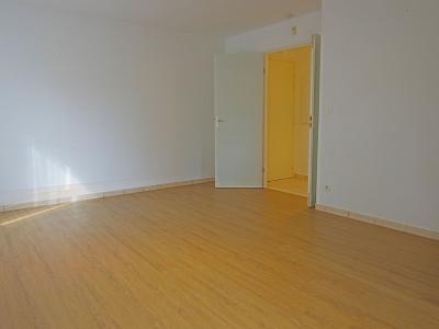 Louer Appartement  850 euros