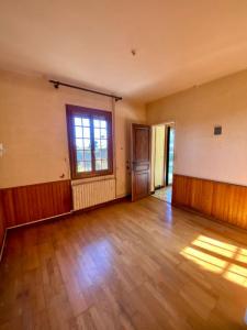 For sale Cahagnes 5 rooms 130 m2 Calvados (14240) photo 4