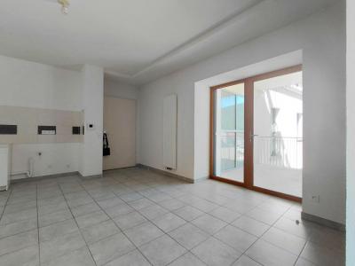 Louer Appartement 41 m2 Ollieres-sur-eyrieux
