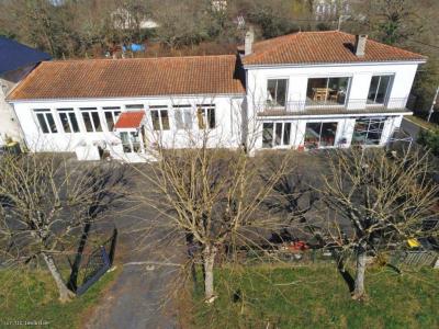 For sale Asnois CIVRAY 6 rooms 205 m2 Vienne (86250) photo 0
