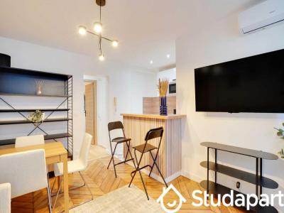 Louer Appartement 33 m2 Paris-18eme-arrondissement