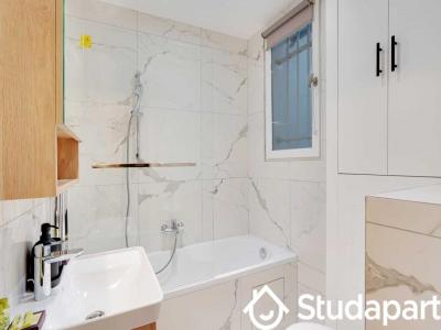 Louer Appartement Paris-18eme-arrondissement 2400 euros
